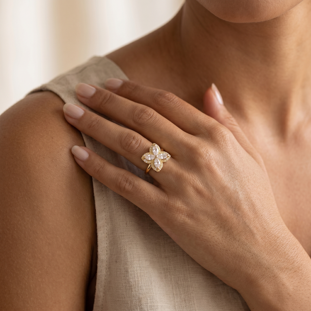 Camélia Royale Ring