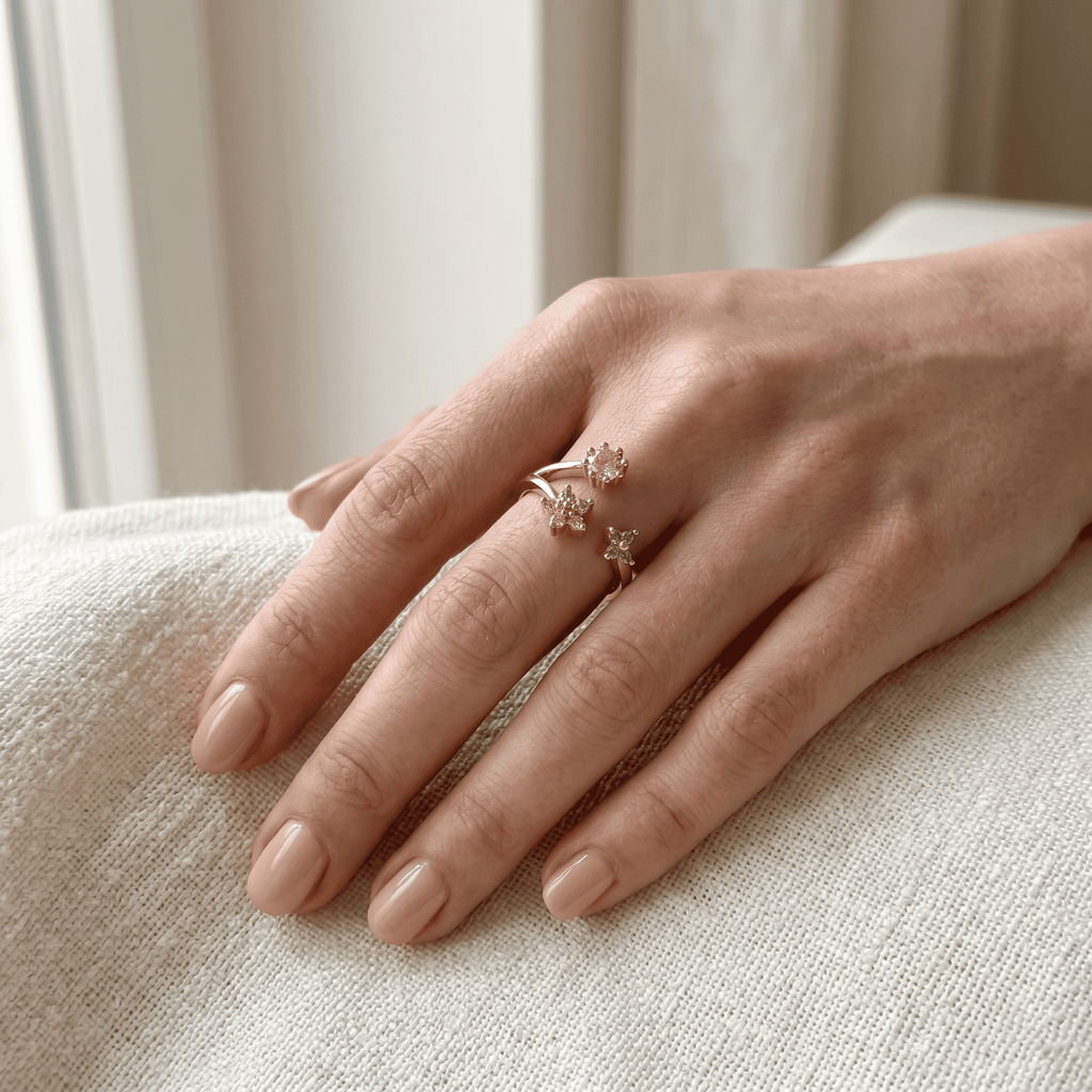 Lumi Petale Ring