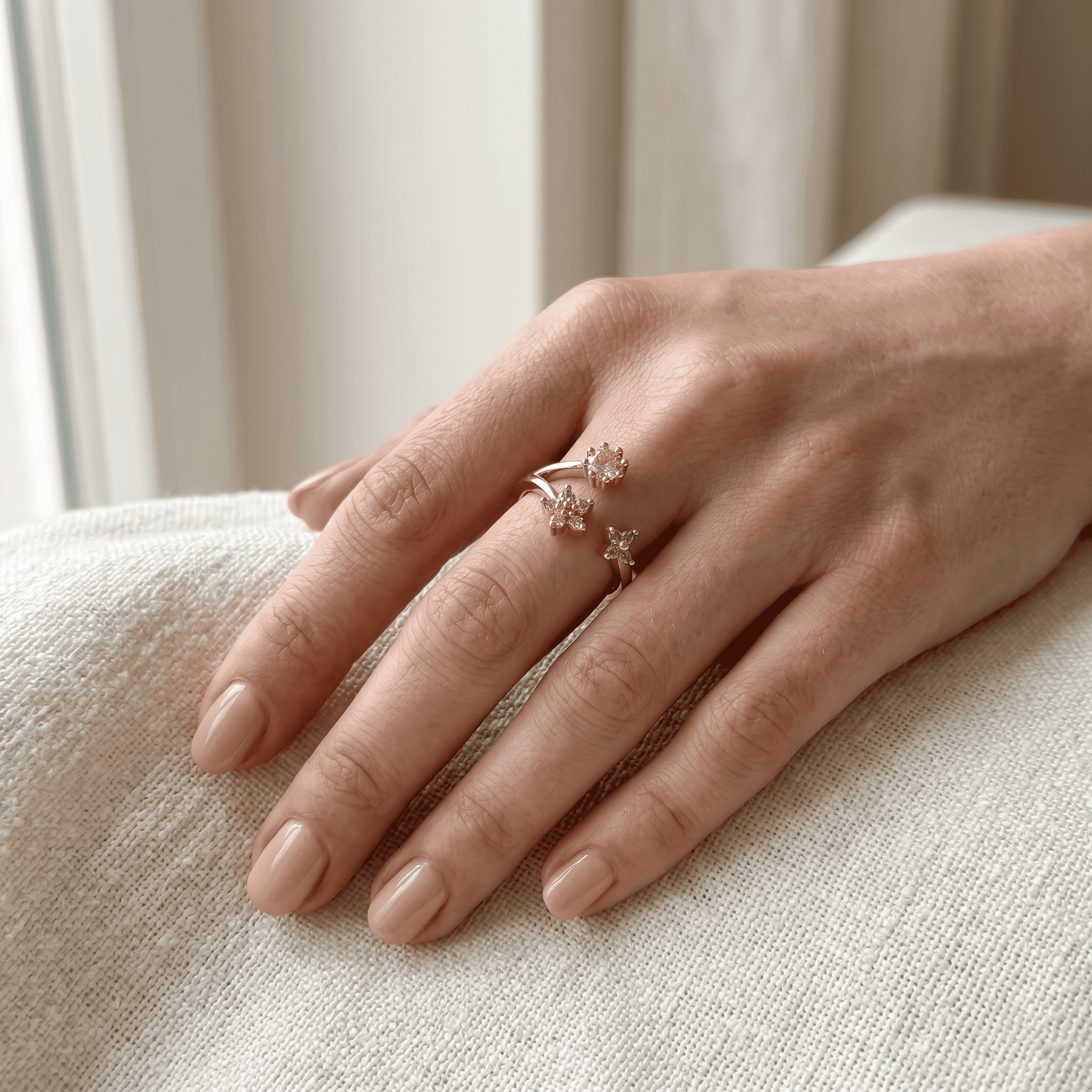 Lumi Petale Ring