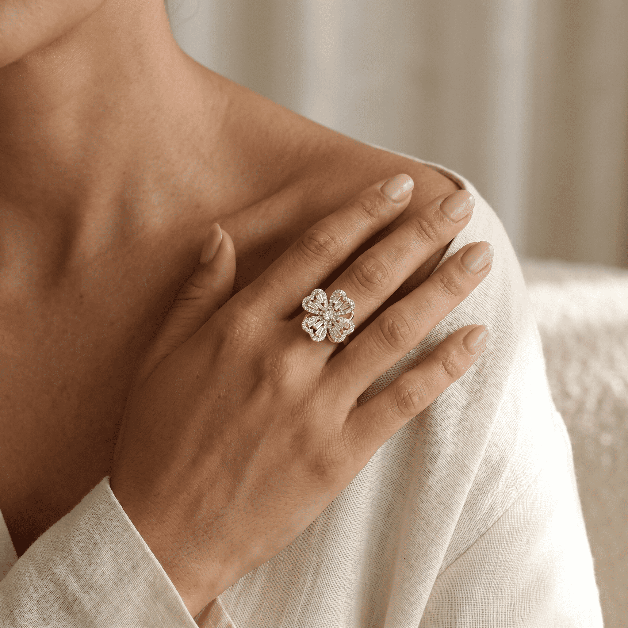 Lumi Petal Ring