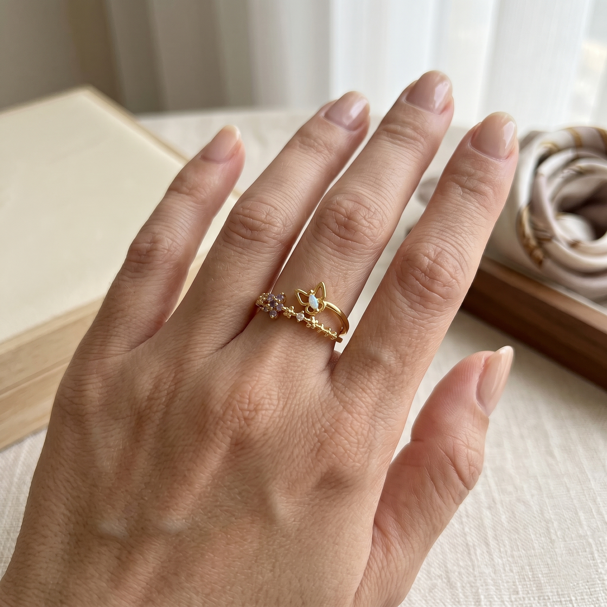 Papillon Lumière Ring